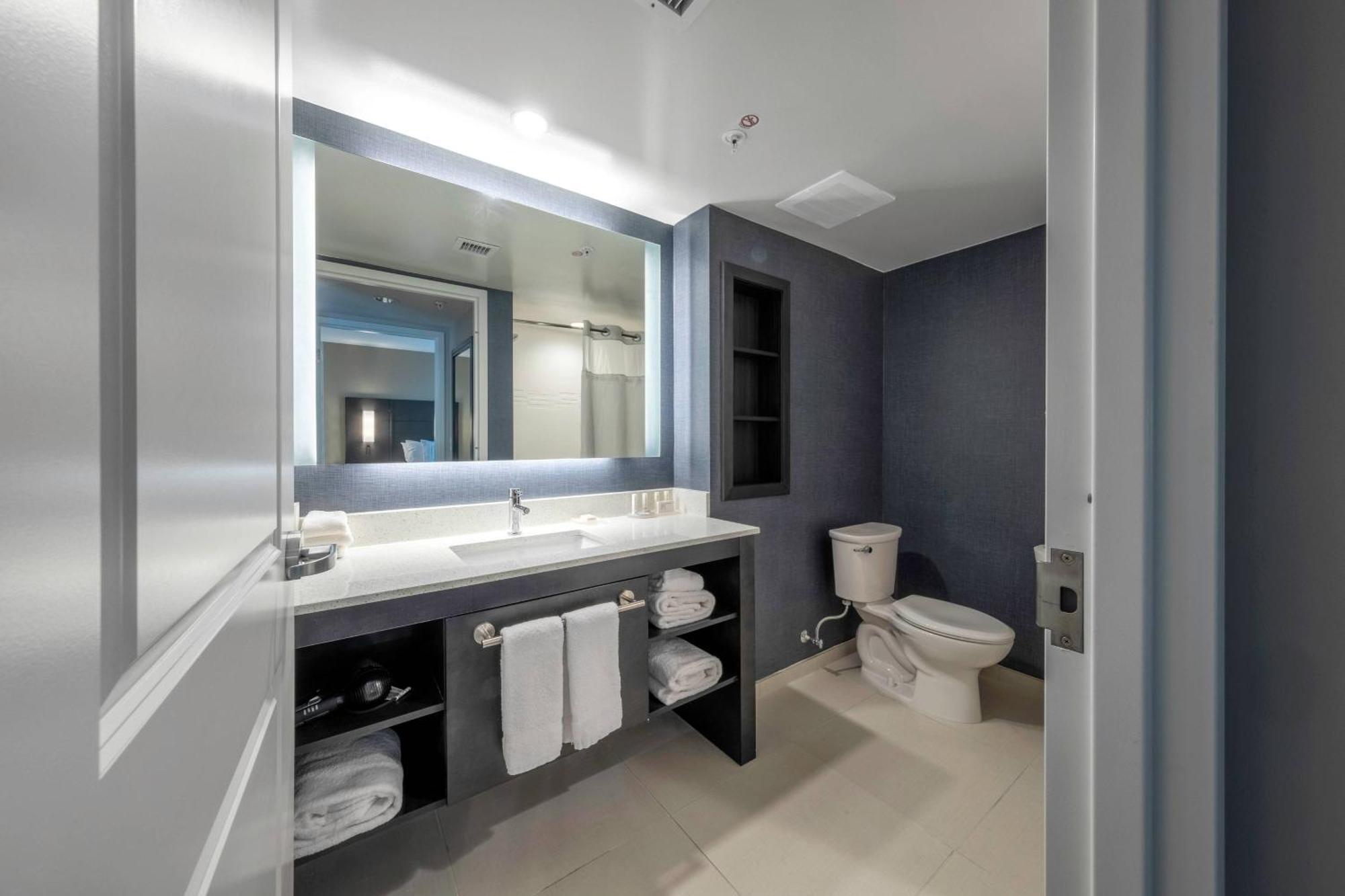 Residence Inn By Marriott Richmond At The Notch شورت بومب المظهر الخارجي الصورة