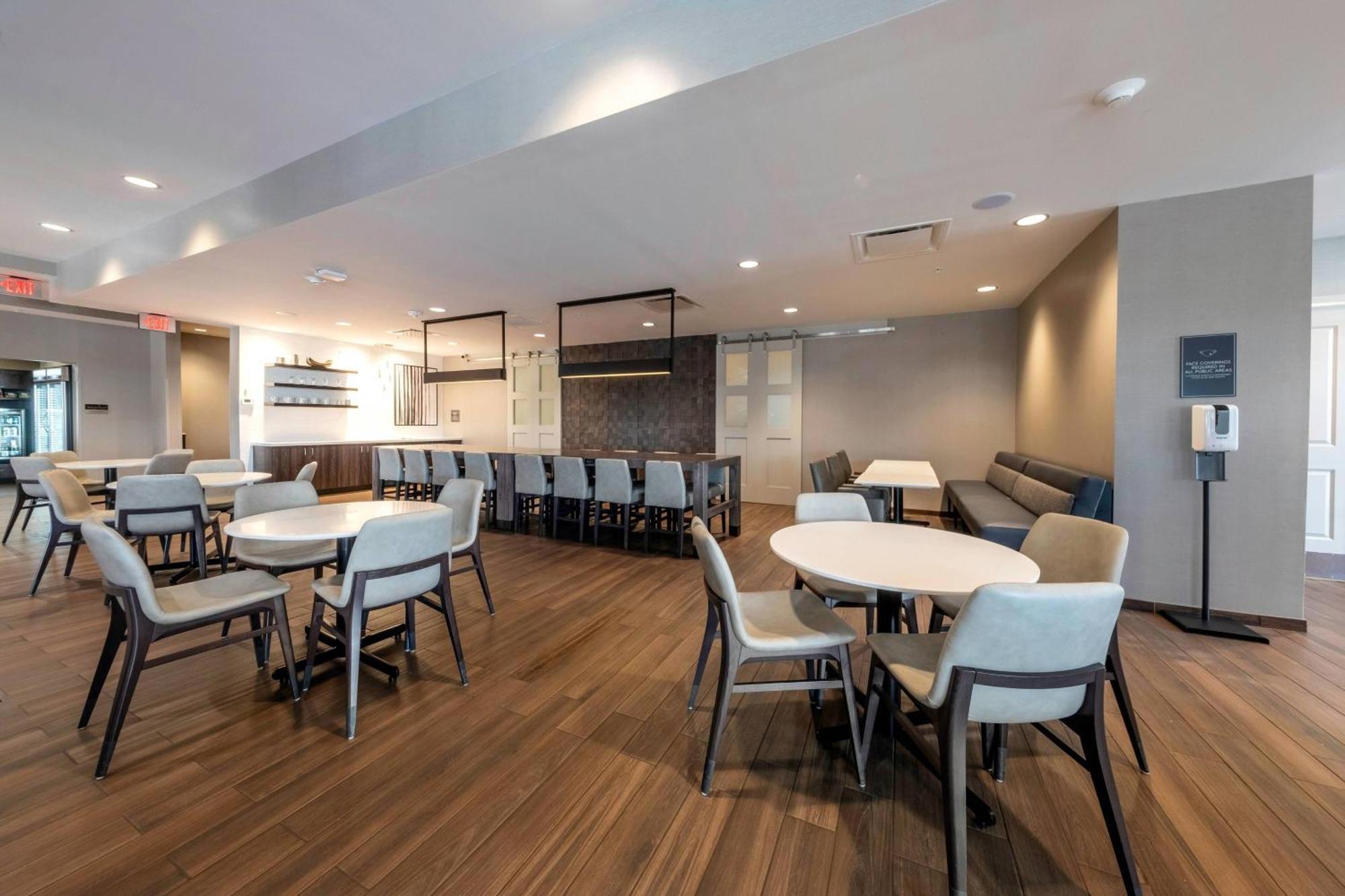 Residence Inn By Marriott Richmond At The Notch شورت بومب المظهر الخارجي الصورة