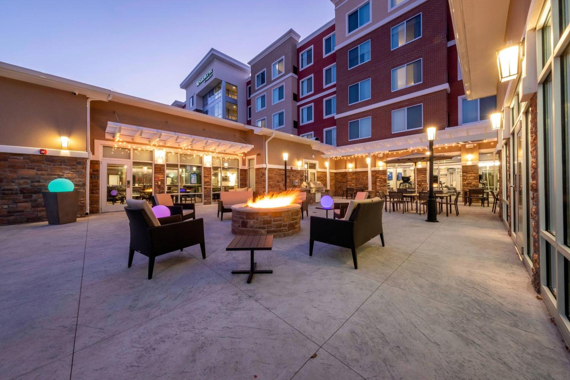 Residence Inn By Marriott Richmond At The Notch شورت بومب المظهر الخارجي الصورة